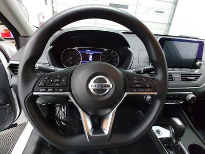 2020 Nissan Altima - Photo 12