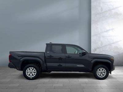 2026 Toyota Tacoma — photo 7 view