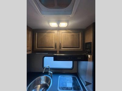 2020 Tiffin Motorhomes Tiffin Wayfarer — photo 31 view