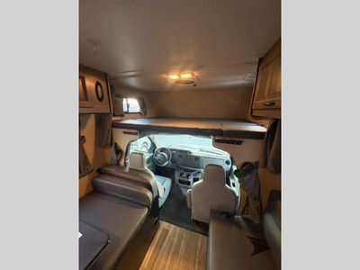 2020 Tiffin Motorhomes Tiffin Wayfarer — photo 9 view