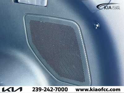 2026 Kia Sportage — photo 12 view
