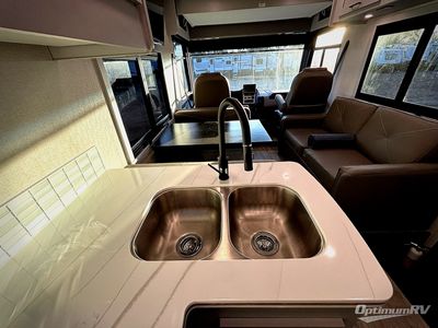 2025 Coachmen Pursuit - Photo 11