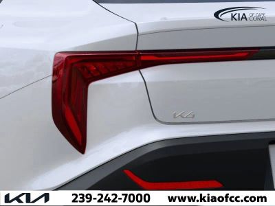 2026 Kia K4 — photo 11 view