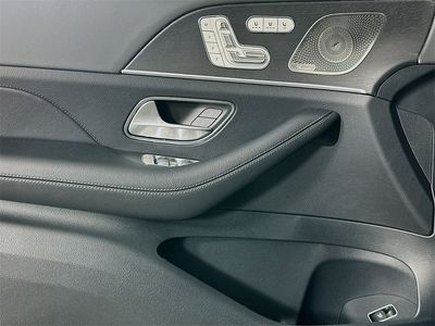 2026 Mercedes-Benz GLE — photo 17 view