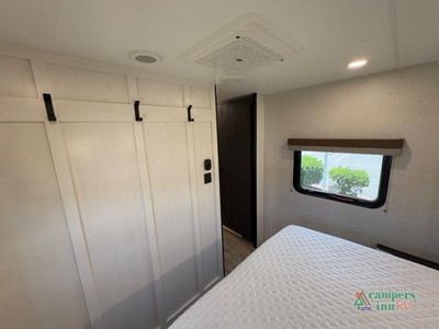 2026 Venture RV Sienna - Photo 40