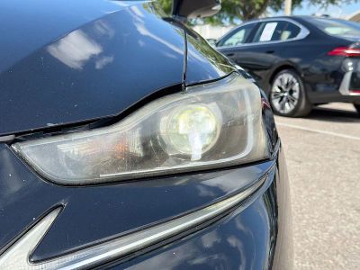 2018 Lexus IS — photo 9 view