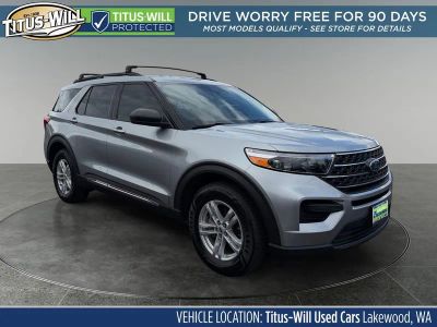 2022 Ford Explorer XLT in Silver Metallic — front three-quarter view