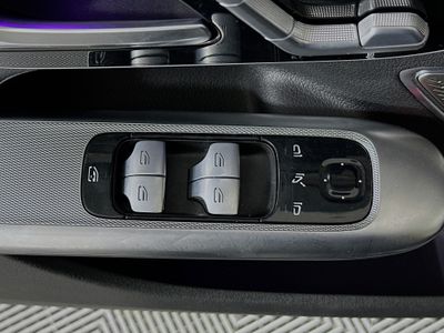 2023 Mercedes-Benz EQE - Photo 14