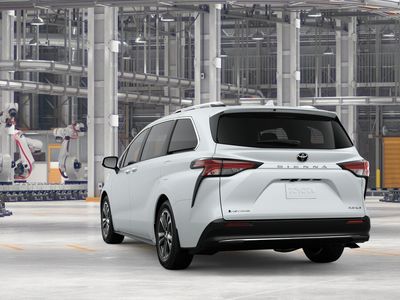 2026 Toyota Sienna — photo 7 view