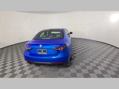 2025 Alfa Romeo Giulia — photo 33 view