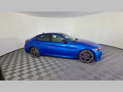 2025 Alfa Romeo Giulia — photo 27 view