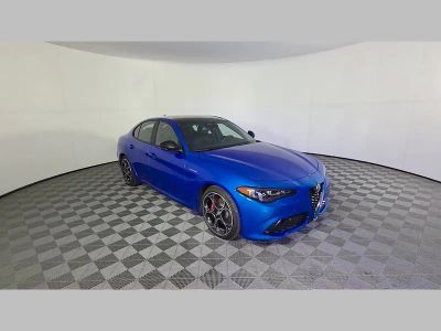 2025 Alfa Romeo Giulia — photo 25 view
