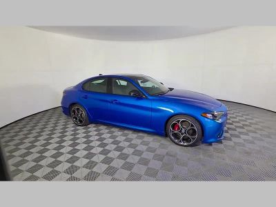 2025 Alfa Romeo Giulia — photo 26 view