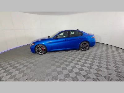 2025 Alfa Romeo Giulia — photo 39 view