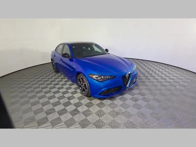 2025 Alfa Romeo Giulia — photo 44 view