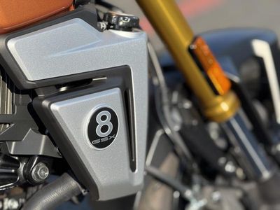 2026 Suzuki GSX-8T - Photo 9