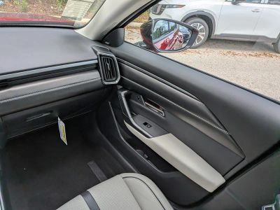 2026 Mazda CX-50 — photo 17 view