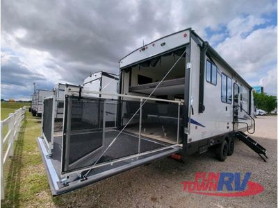2025 Forest River RV Vengeance Rogue SUT - Photo 5