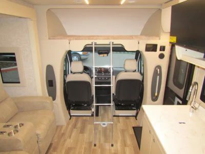 2026 Tiffin WAYFARER - Photo 4