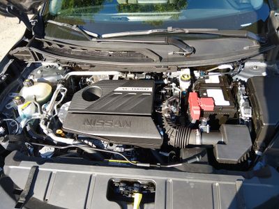2025 Nissan Rogue - Photo 9