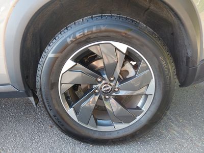 2025 Nissan Rogue - Photo 10