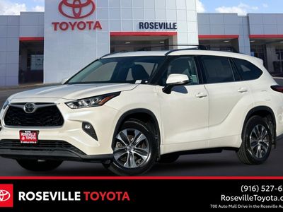 2020 Toyota Highlander - Photo 1