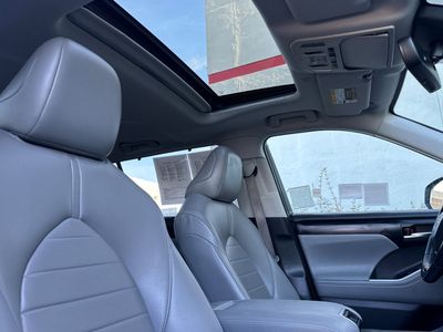 2020 Toyota Highlander - Photo 19