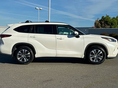 2020 Toyota Highlander - Photo 6