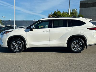2020 Toyota Highlander - Photo 9