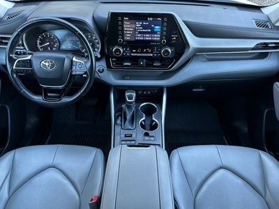 2020 Toyota Highlander - Photo 3