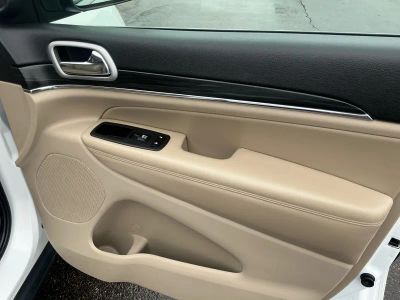 2021 Jeep Grand Cherokee — photo 21 view