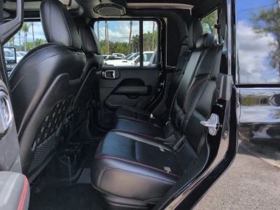 2020 Jeep Gladiator — photo 14 view