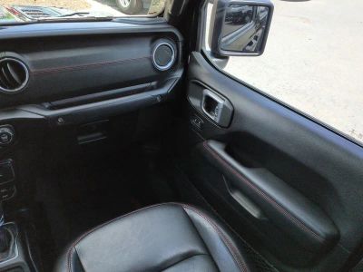 2020 Jeep Gladiator — photo 17 view