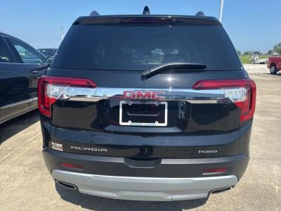 2023 GMC Acadia — detail view