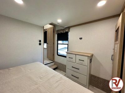 2026 Sandpiper 3990FL - Photo 32