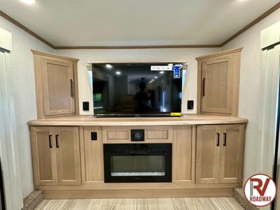 2026 Sandpiper 3990FL - Photo 20