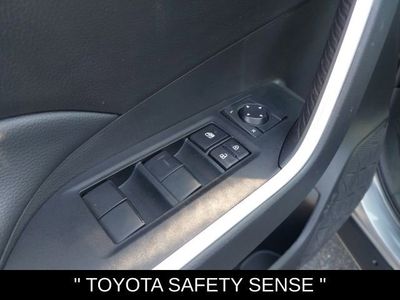 2025 Toyota RAV4 LE - Photo 14