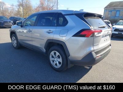 2025 Toyota RAV4 LE - Photo 6