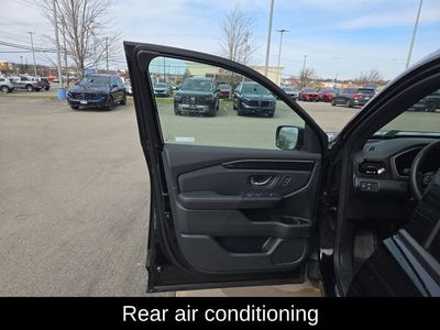 2025 Honda Pilot Black Edition - Photo 12