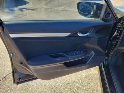 2019 Honda Civic — photo 9 view