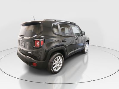 2022 Jeep Renegade — photo 7 view