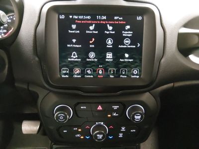 2022 Jeep Renegade — photo 18 view