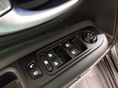 2022 Jeep Renegade — photo 22 view