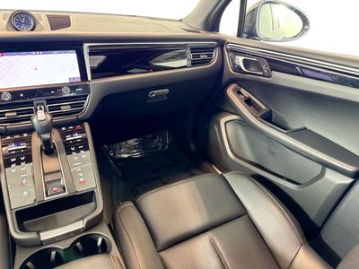 2024 Porsche Macan - Photo 22