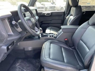 2026 Ford Bronco — photo 13 view