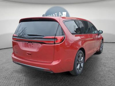 2026 Chrysler Pacifica — rear three-quarter view