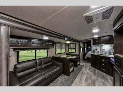 2019 Heartland Sundance Ultra Lite 262 RB — front three-quarter view