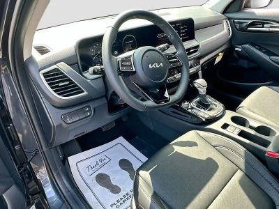2026 Kia Seltos — photo 9 view