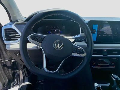 2026 Volkswagen Taos — photo 10 view