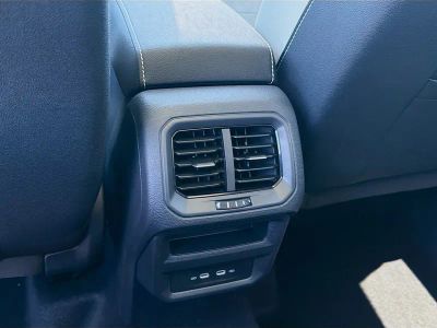 2026 Volkswagen Taos — photo 19 view